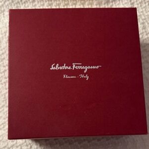 SALVATORE FERRAGAMO PURE SILK DESIGNER SCARF AUTHENTIC SND NEW WITH ORIGINAL TAG
